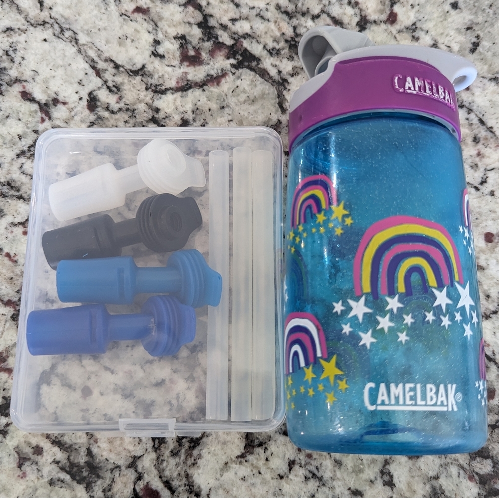 CAMELBAK Toddlers Water Bottle Rainbow with Accessories